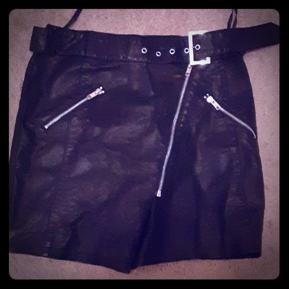 Skirt leather